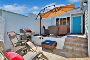 921 WATERSIDE LANE, BRADENTON, FL 34209 Sold 03/09/23