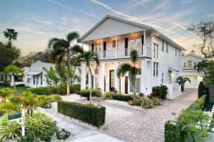 3538 ALMERIA AVENUE, SARASOTA, FL 34239 Sold 04/14/23