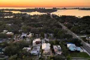 3538 ALMERIA AVENUE, SARASOTA, FL 34239 Sold 04/14/23