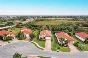 10648 GLENCORSE TERRACE, BRADENTON, FL 34211 Sold 08/18/23