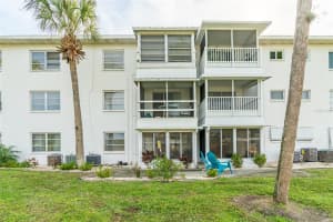 2313 CANAL DRIVE, BRADENTON, FL 34207 Sold 03/20/23