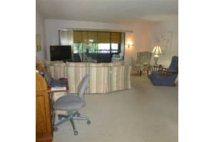 223 LAKEWOOD DRIVE, BRADENTON, FL 34210 Sold 08/29/23