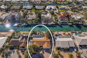 610 GLADSTONE LANE, HOLMES BEACH, FL 34217 Sold 04/13/23