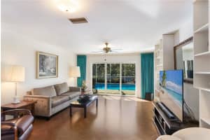 610 GLADSTONE LANE, HOLMES BEACH, FL 34217 Sold 04/13/23