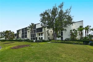 1975 GULF OF MEXICO DRIVE, LONGBOAT KEY, FL 34228 Sold 03/28/23