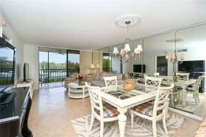1975 GULF OF MEXICO DRIVE, LONGBOAT KEY, FL 34228 Sold 03/28/23