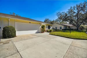 3921 Oakhurst Blvd, Sarasota, FL 34233, Sold 02/15/23