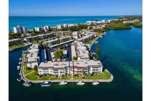 4410 EXETER DRIVE, LONGBOAT KEY, FL 34228 Sold 05/11/23