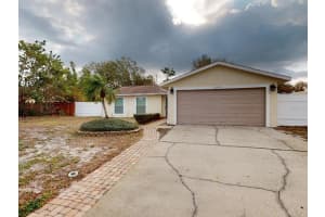 6203 32ND AVENUE CIRCLE, BRADENTON, FL 34209 Sold 03/30/23