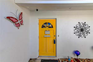 4216 ROXANE BOULEVARD, SARASOTA, FL 34235 Sold 08/18/23