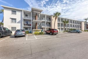 5911 GARDEN LANE, BRADENTON, FL 34207 Sold 04/28/23