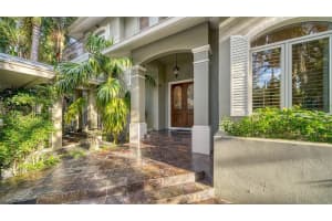 1640 HUDSON POINTE DRIVE, SARASOTA, FL 34236 Sold 04/13/23