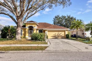 4933 79th St E, Bradenton, FL 34203, Sold 04/28/23