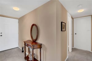 9393 MIDNIGHT PASS ROAD, SARASOTA, FL 34242 Sold 05/16/23