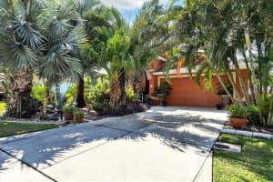 5227 LANSDOWNE WAY, PALMETTO, FL 34221 Sold 02/27/23