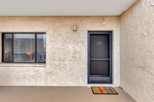 1608 Stickney Point Rd, Sarasota, FL 34231, Sold 02/21/23