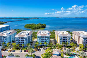 391 ARUBA CIRCLE, BRADENTON, FL 34209 Sold 01/22/24