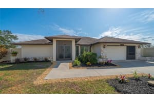 1041 Poinciana Rd