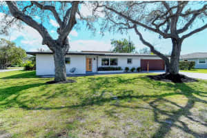 1852 NAUTILUS DRIVE, SARASOTA, FL 34231 Sold 04/10/23