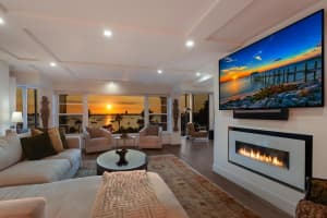 555 GULFSTREAM AVENUE, SARASOTA, FL 34236 Sold 08/07/23