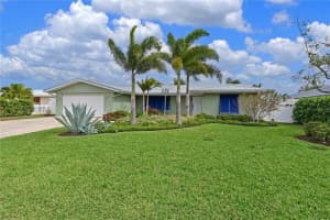 3711 ROYAL PALM DRIVE, BRADENTON, FL 34210 Sold 02/14/23