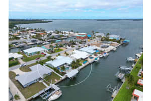 3711 ROYAL PALM DRIVE, BRADENTON, FL 34210 Sold 02/14/23