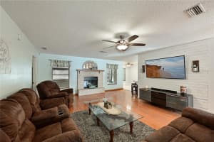 1101 WOODVIEW WAY, BRADENTON, FL 34212 Sold 03/31/23