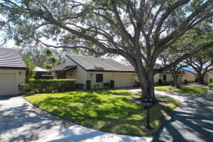 3908 GLEN OAKS MANOR DRIVE, SARASOTA, FL 34232 Sold 02/28/23
