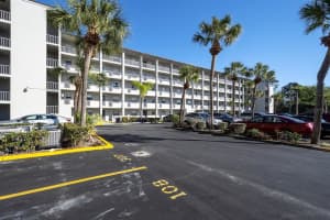 3122 LAKE BAYSHORE DRIVE, BRADENTON, FL 34205 Sold 06/07/23