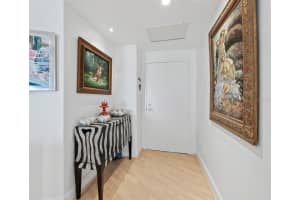 1000 LONGBOAT CLUB ROAD, LONGBOAT KEY, FL 34228 Sold 06/30/23