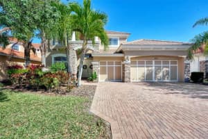 8225 SANTA ROSA COURT, SARASOTA, FL 34243 Sold 03/31/23
