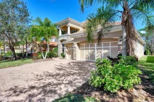 8225 SANTA ROSA COURT, SARASOTA, FL 34243 Sold 03/31/23