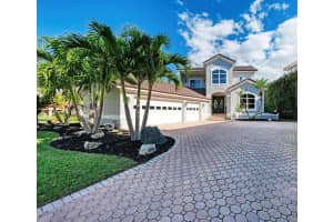 6111 MARBELLA BOULEVARD, APOLLO BEACH, FL 33572 Sold 05/18/23