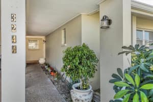 3244 SUFFOLK LANE, SARASOTA, FL 34239 Sold 03/17/23