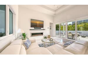 1220 BOGEY LANE, LONGBOAT KEY, FL 34228 Sold 05/22/23