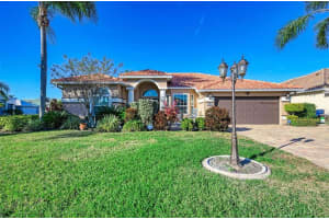 3601 72ND AVENUE CIRCLE, SARASOTA, FL 34243 Sold 04/18/23