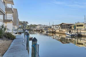 1714 69TH AVENUE, BRADENTON, FL 34207 Sold 03/20/23