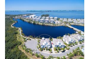 348 Sapphire Lake Dr, Bradenton, FL 34209, Sold 03/07/23