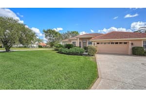 7215 Coachlight St, Sarasota, FL 34243, Sold 05/22/23