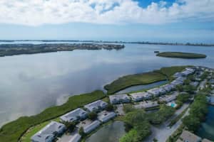 1181 EDGEWATER CIRCLE, BRADENTON, FL 34209 Sold 05/04/23