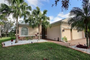 3607 65th Ave E Sarasota, FL 34243 Sold 04/19/23