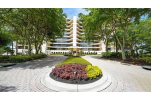 415 L AMBIANCE DRIVE, LONGBOAT KEY, FL 34228 Sold 06/08/23