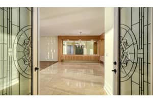 415 L AMBIANCE DRIVE, LONGBOAT KEY, FL 34228 Sold 06/08/23