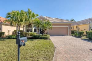6407 43RD COURT, SARASOTA, FL 34243 Sold 04/06/23