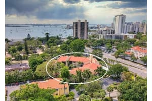 800 HUDSON AVENUE, SARASOTA, FL 34236 Sold 04/28/23