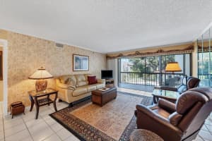 800 HUDSON AVENUE, SARASOTA, FL 34236 Sold 04/28/23