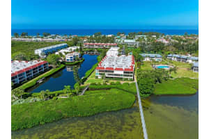 3805 BAY DRIVE, HOLMES BEACH, FL 34217 Sold 04/28/23