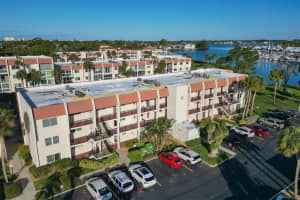 210 SANTA MARIA STREET, VENICE, FL 34285 Sold 04/27/23