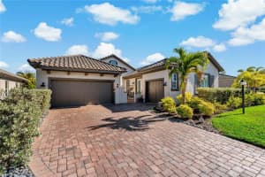 4828 ROYAL DORNOCH CIRCLE, BRADENTON, FL 34211 Sold 04/25/23