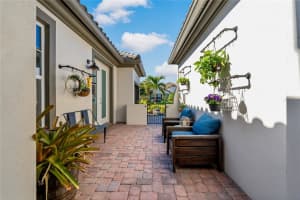 4828 ROYAL DORNOCH CIRCLE, BRADENTON, FL 34211 Sold 04/25/23